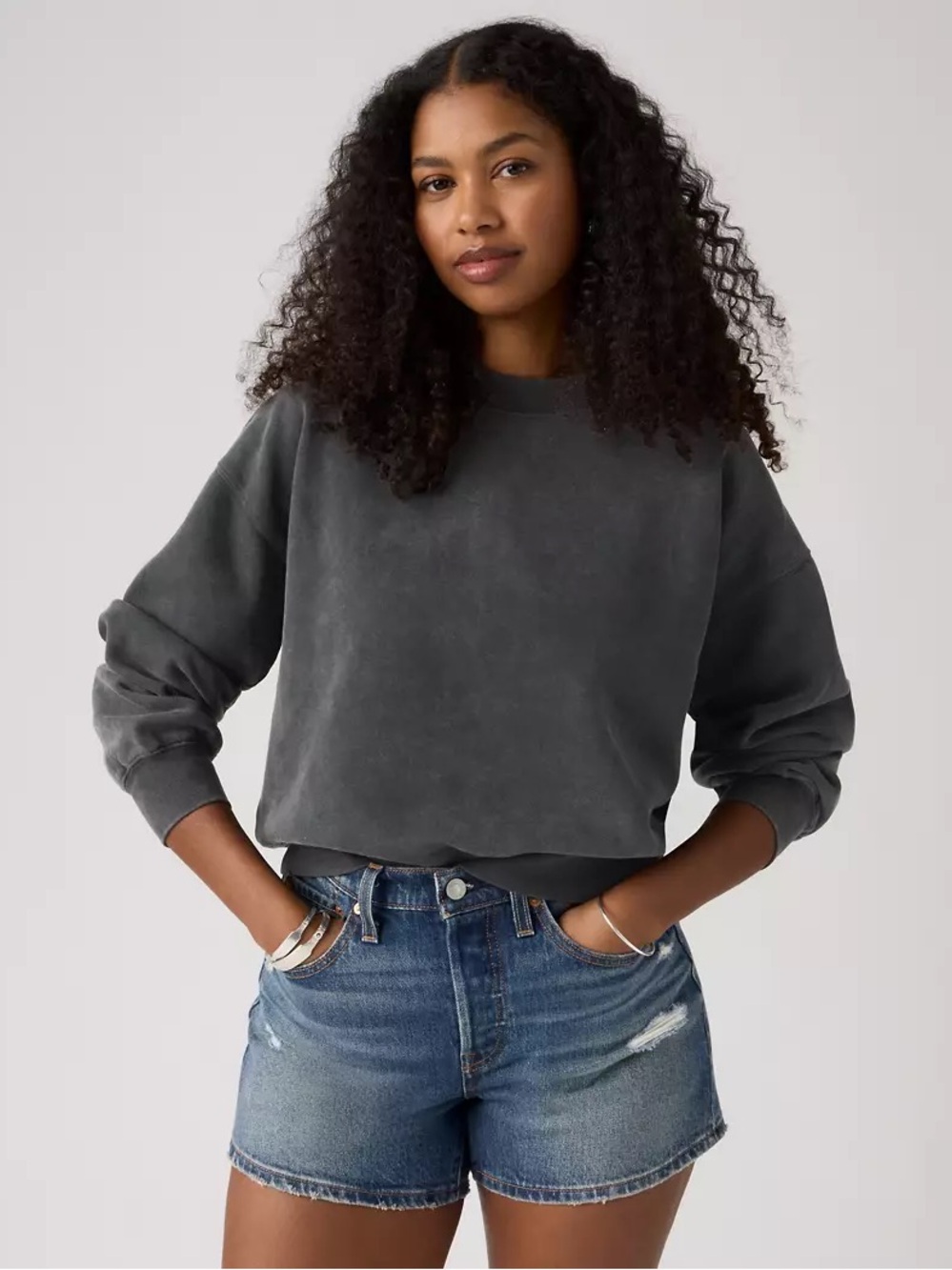 Levi’s Vintage Garment Dye Boxy Sweatshirt in Black⁠ M